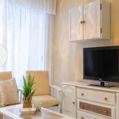 Pink Catia Coqueto Piso Playa Del Cura טורבייחה